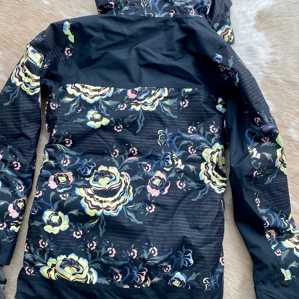 Roxy Torah Bright Snowflake jacket. 15k Dryflight - Picture 4 of 10